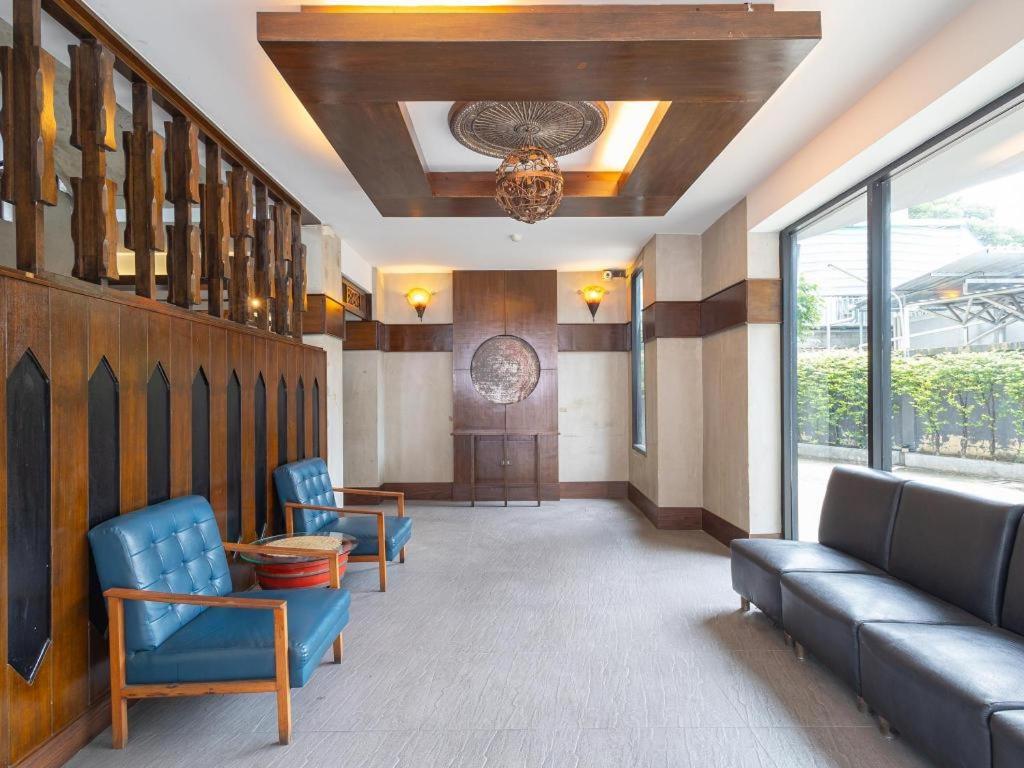 บีทู นิมมาน พรีเมียร์ โฮเทล Hotel เชียงใหม่ ภายนอก รูปภาพ